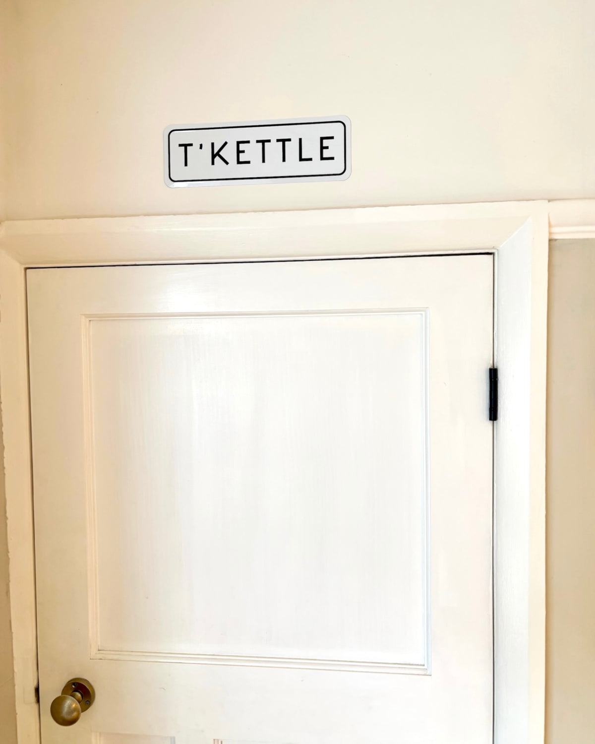 Yorkshire T’Kettle Home Metal Embossed Sign – Yes