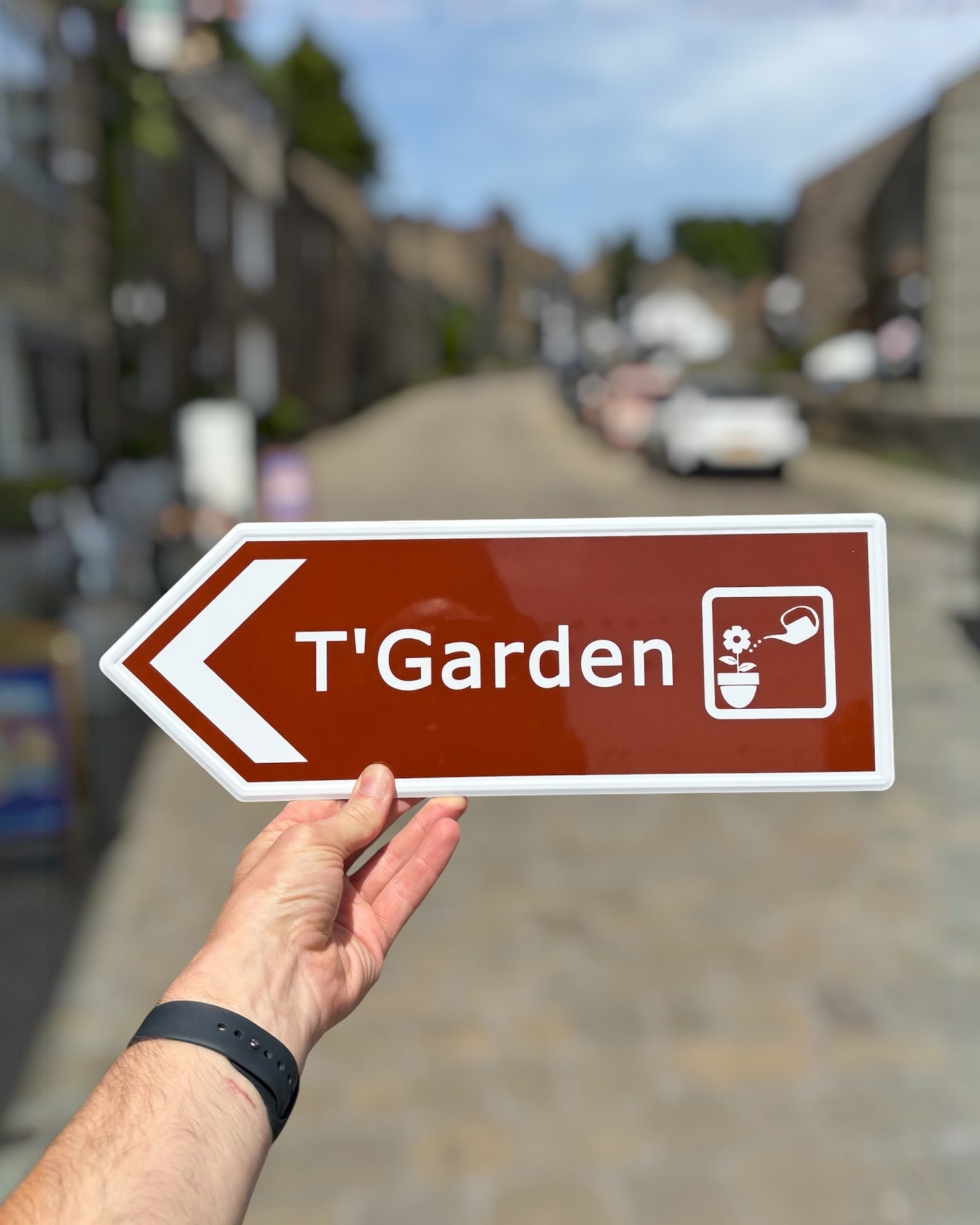 Yorkshire Metal Road Sign - T’ Garden Sign Yorkshire Dialect