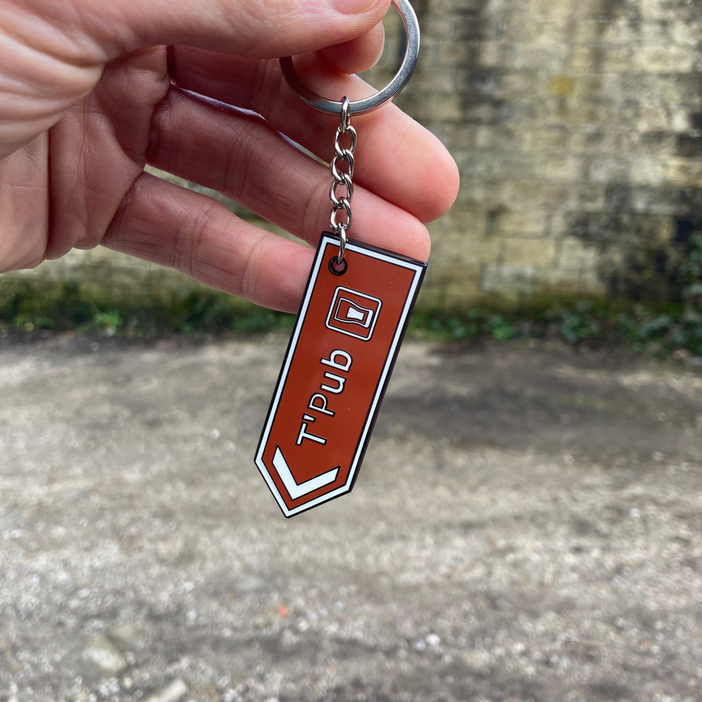 T’Pub Yorkshire Dialect Enamel Keyring